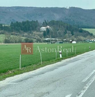 Kúpte si vlastný KAŠTIEĽ - DOMANIŽA - 15