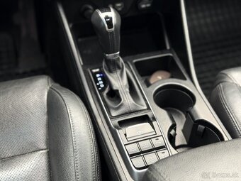 Hyundai Tucson 2.0 CRDi HP Premium 4x4 A/T - 15