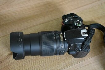 Nikon d3200 + objektiv nikkor 18 - 105 AF-S - 15