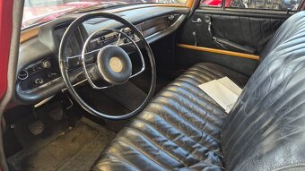 Mercedes w110 heckflosse 1963 diesel - 15