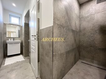 NÁJOM - 3 IZBOVÝ BYT S PARKOVANÍM, HURBANOVA BARDEJOV - 15