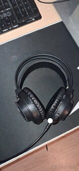 Xbox one s + monitor podložka pod myš klavesnica sluchadla - 15