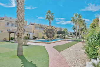 Dom 3+kk s terasou a bazénom Orihuela Costa-La Zenia, Španie - 15