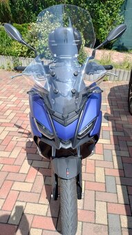 Aprilia sr gt 125 - 15