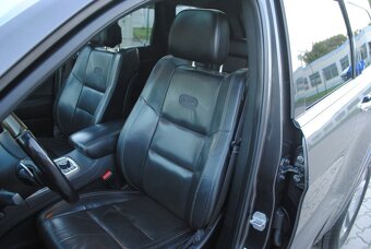 Jeep Grand Cherokee 3.0L V6 TD Overland⭐ A/T⭐ - 15