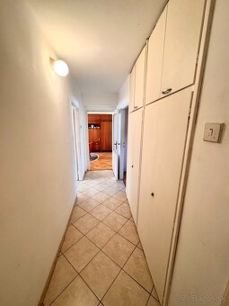 Na predaj: 3-izbový byt s garážou v tehlovej bytovke –Bajč - 15