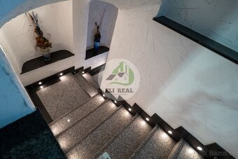 Meštiansky dom v centre Banskej Bystrice s kvalitnou rekonšt - 15