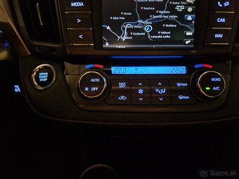 Toyota Rav4 2,0 111kW CVT Automat 4x4 AWD Style Koža - 15