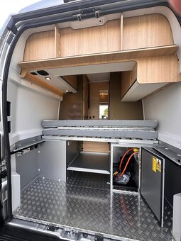 CAMPER VAN XL - 180PS, AUT, Solar, 4x ložko - 15