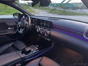 MERCEDES BENZ A250 e 2020 - 15