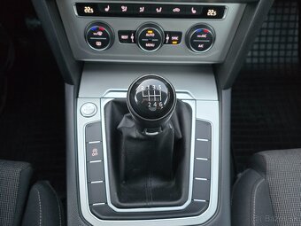 VW Passat Variant 2.0 TDi - 110KW - M6 - BUSINESS (029080) - 15