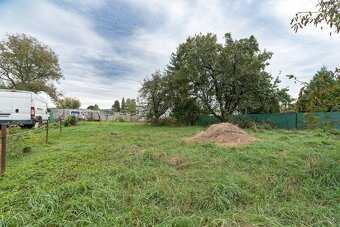 NA PREDAJ 4 IZBOVÁ NOVOSTAVBA S KRÁSNYM POZEMKOM 381m² | OBE - 15
