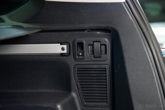 Volkswagen Touran 2.0TDI 110kW, automat, 2021, DPH - 15