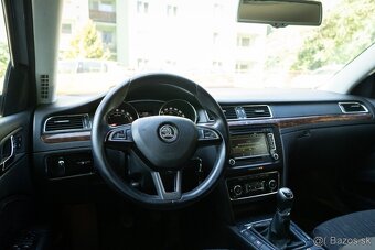 Škoda Superb Combi 2.0 TDI CR Elegance - 15