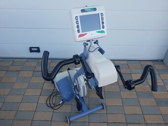 rehabilitačný bicykel na ruky nohy pre ZTP - 15