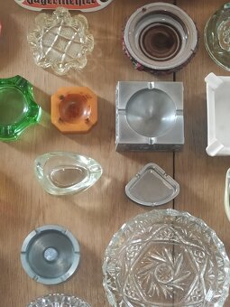 Kolekcia starých popolníkov - 15