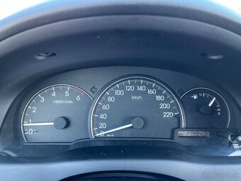 Toyota Avensis Verso 2,0 TD - 15
