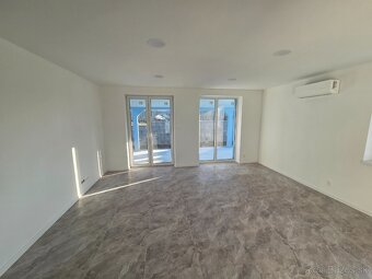 Novostavba rodinného domu V. Lapáš 1206 - 15