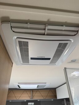 Prenájom autokaravanu exkluzívny LMC Tourer Lift H 730 G - 15