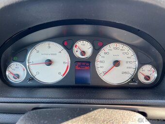 Peugeot 407 SW 2.0HDI diesel, 100kW, MT/6, rok:10.2007. - 15