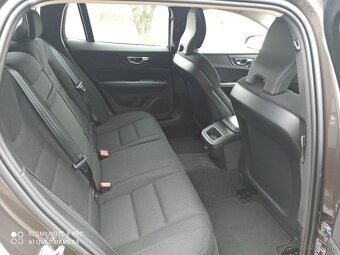Volvo V60 2.0 benzin, automat, rok 2020 - 15