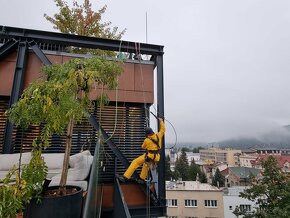 Výškové práce: orezavanie výrub stromov,montážne - 15