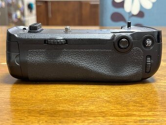 Nikon D750 + MB-D16 - 15