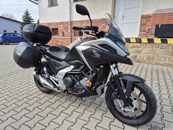 Prodám Honda NC750X , r. v. 2022, ABS, TC, ČR, 12165km - 15