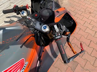 HONDA CBR 600RR - 15