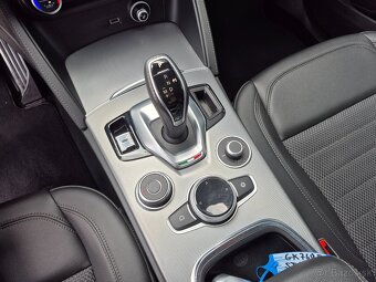 Alfa Romeo Stelvio 2.2 JTD 190k Super AWD A/T - 15