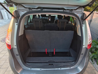 Na predaj: Renault Grand Scenic 1.6 dCi 96 kW, 7-miestny, 1. - 15