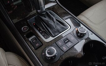 Volkswagen Touareg 3.0 TDI 4motion - 15