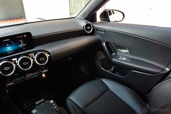 Mercedes-Benz CLA 250e Coupe EQ Power Hybrid - 15