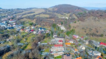 Stavebný pozemok pre RD v obci Pitelová / Žiar nad Hronom - 15
