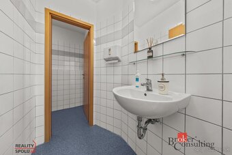 Reprezentatívne kancelárie 270 m² na prenájom – Nobelova uli - 15