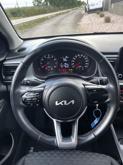Kia Rio 1.2i 18 500km v záruke - 15