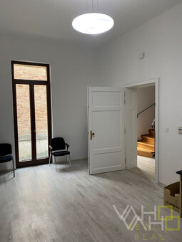 Prenájom  exkluzívnych kancelárskych priestorov v centre Trn - 15