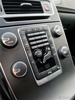 Volvo V60 DRIVe - 15