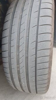 Hyundai Tucson 1.6 T-GDi Premium A/T 4x4, panoráma okno - 15