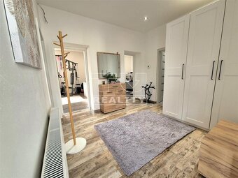 4 izbový rodinný dom v centre Levíc- kompletná... - 15