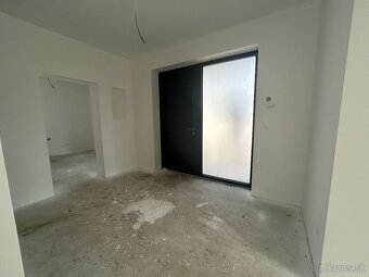 Rodinný 5 izbový dom v Bernolákove - 15