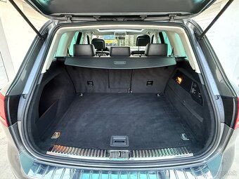 VW Touareg II 3.0 TDI V6 Executive - 15