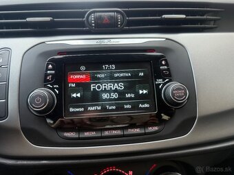 Alfa Romeo Giulietta 1.6 JTD Distinctive - 15