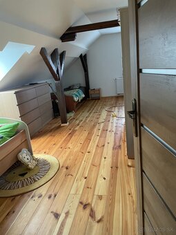 Zrekonštruovaný rodinný dom pripravený na nasťahovanie - 15