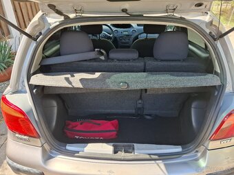 Predam Toyota Yaris 1.0i 48kW s KLIMOU. Kupene nove na SK. - 15