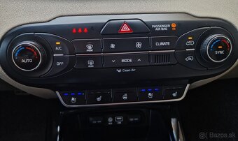 Kia Sorento 2.2 CRDi VGT 4WD PLATINUM AT6 SR 1majiteľ - 15