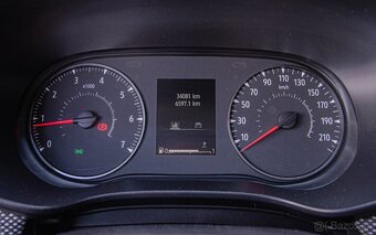 Dacia Jogger 1.0 TCe 110k Extreme 7 miest - 15