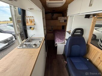 Iveco Daily 2,8D Karavanová prestavba - 15
