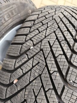 Zimná sada VW Istanbul 5x112 R17 s pneu Pirelli 215/55 R17 - 15