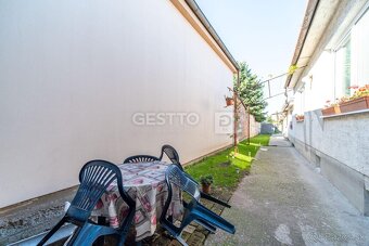 GESTTO | 5-IZBOVÝ RD NA PREDAJ | HRNČIAROVCE NAD PARNOU | 10 - 15